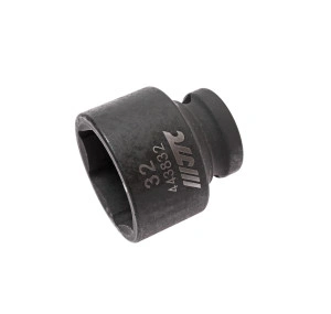Головка торцевая 1/2" 32мм ударная L=42мм JTC-443832
