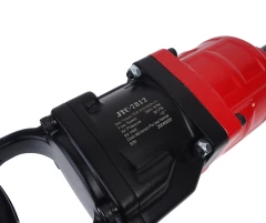 Гайковерт пневматический 1" 3390Нм 3800об/мин. 351л/мин. 90PSI шпиндель 228мм ударный L=612мм JTC-7812